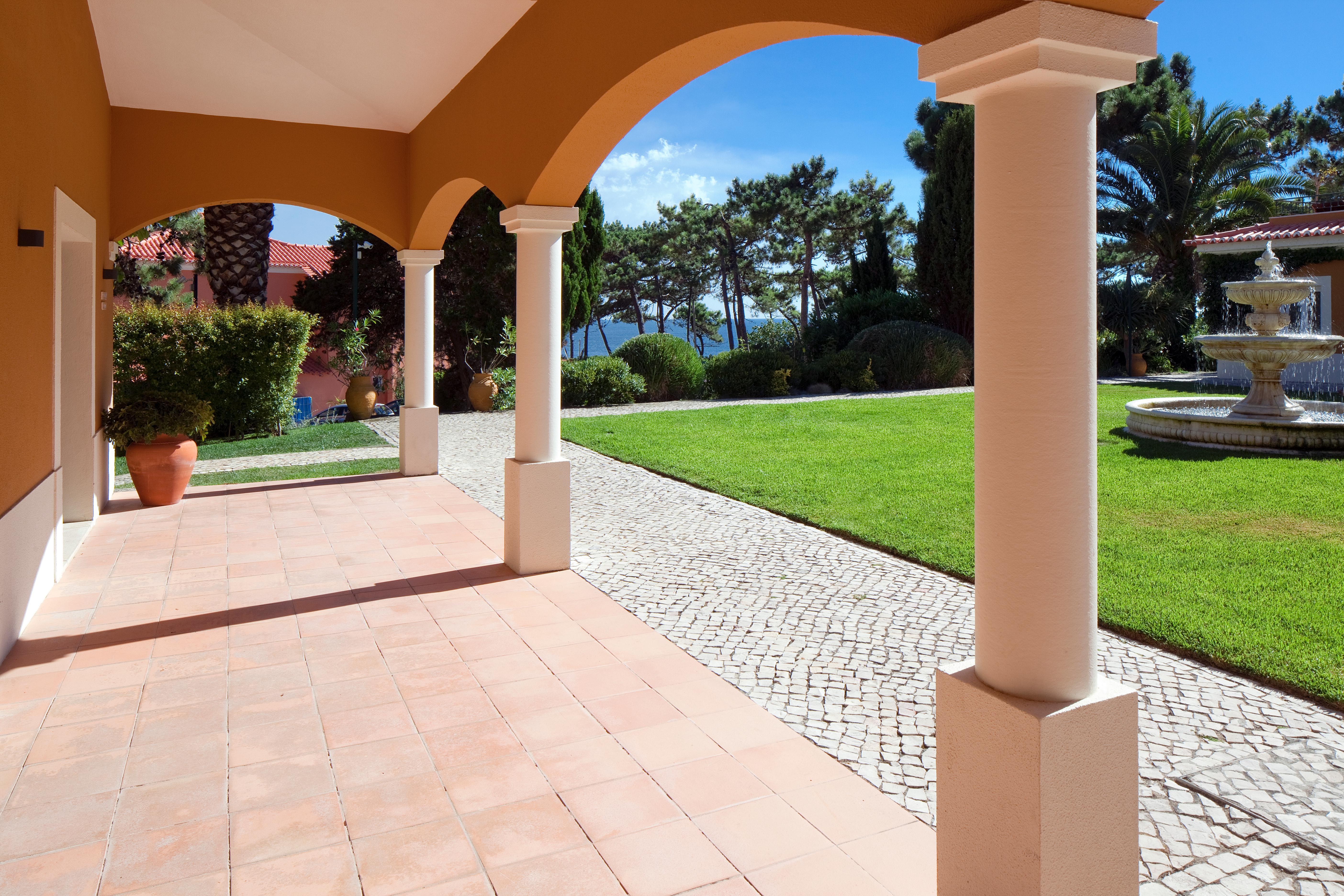 Longevity Senses - Cascais Boutique Hotel - Adults Only Dış mekan fotoğraf A view of the grounds of the hotel